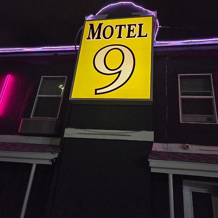 Motel 9 Laredo Ngoại thất bức ảnh