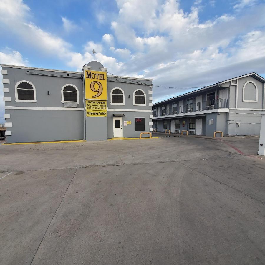 Motel 9 Laredo Ngoại thất bức ảnh
